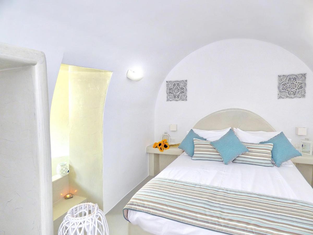 Golden Stone Santorini Апарт-отель